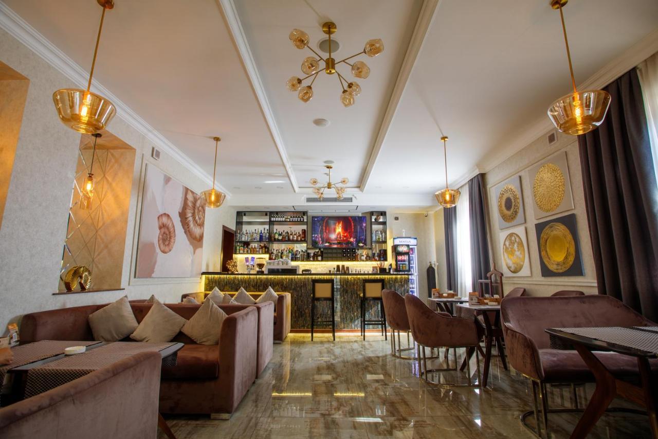 Navruz Hotel Tashkent Esterno foto