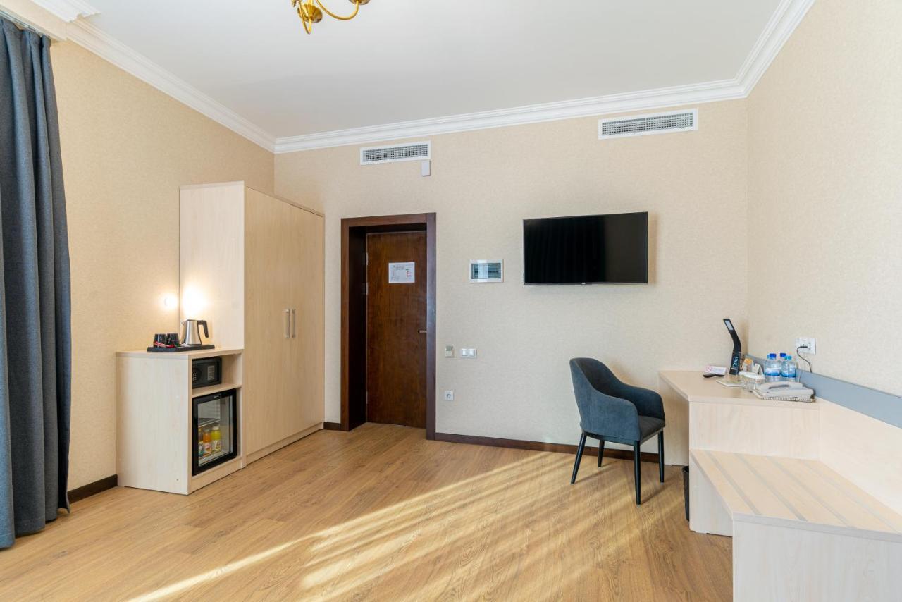 Navruz Hotel Tashkent Esterno foto