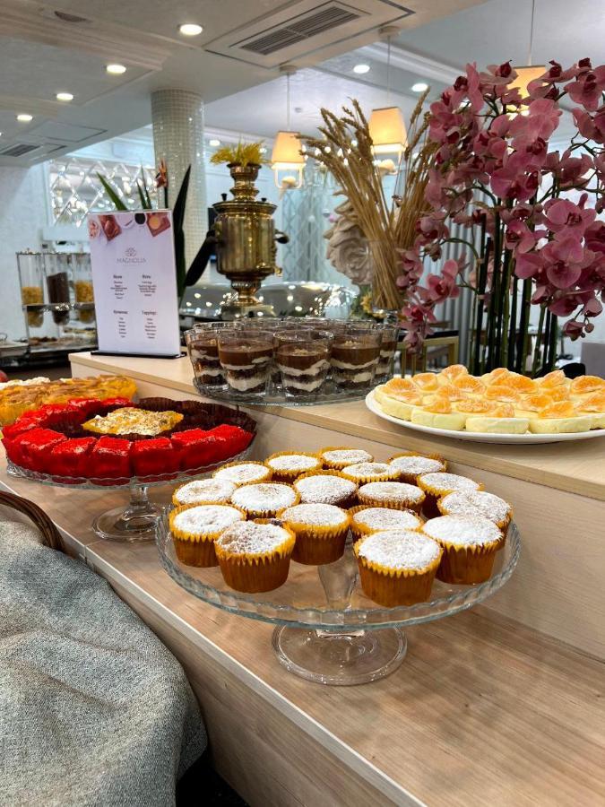 Navruz Hotel Tashkent Esterno foto
