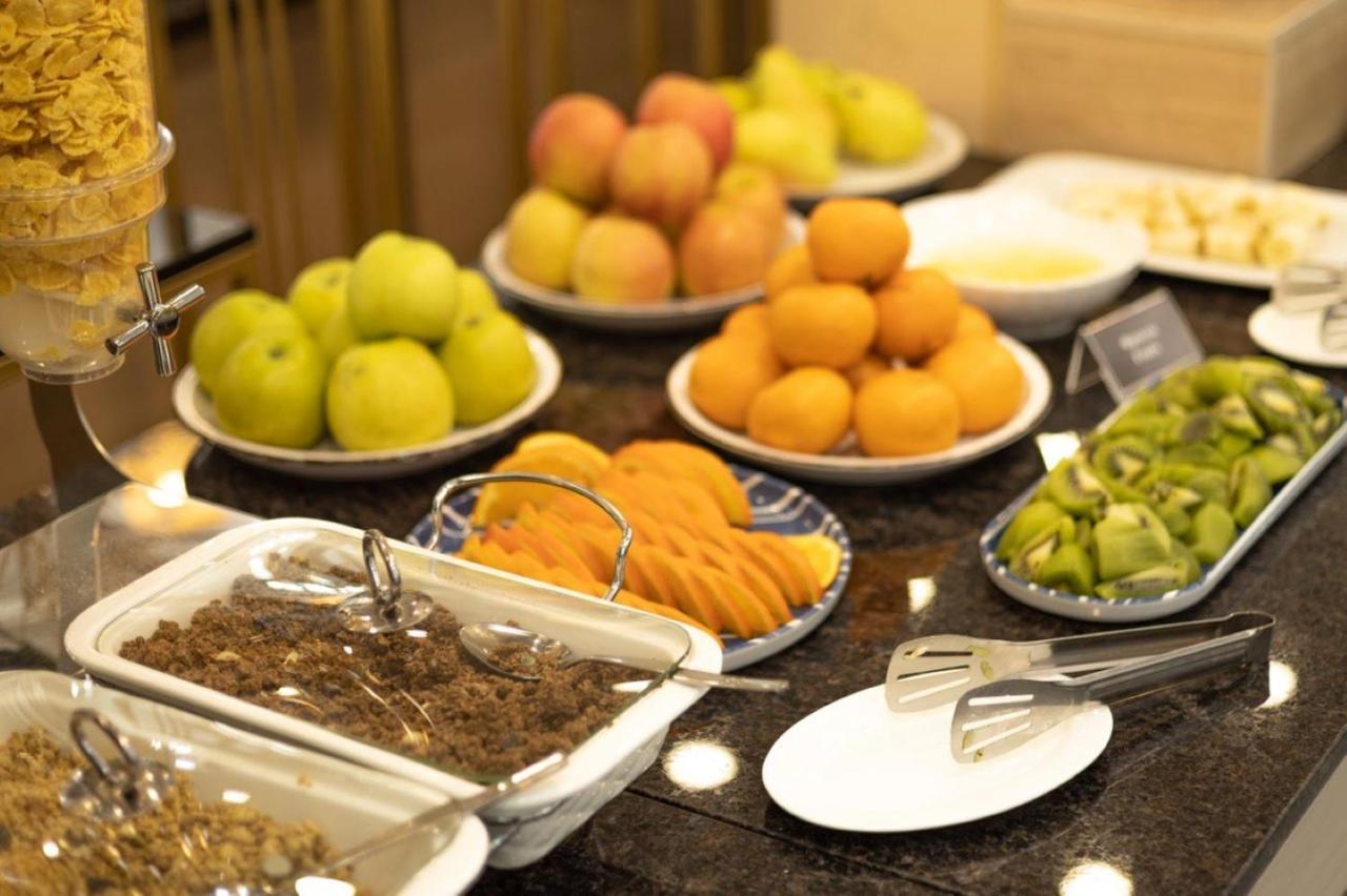 Navruz Hotel Tashkent Esterno foto